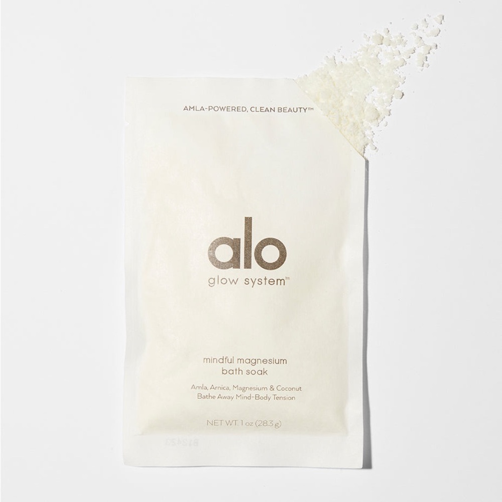 ALO Yoga Mindful Magnesium Bath Soak Glow System Relaxing Bath Salt